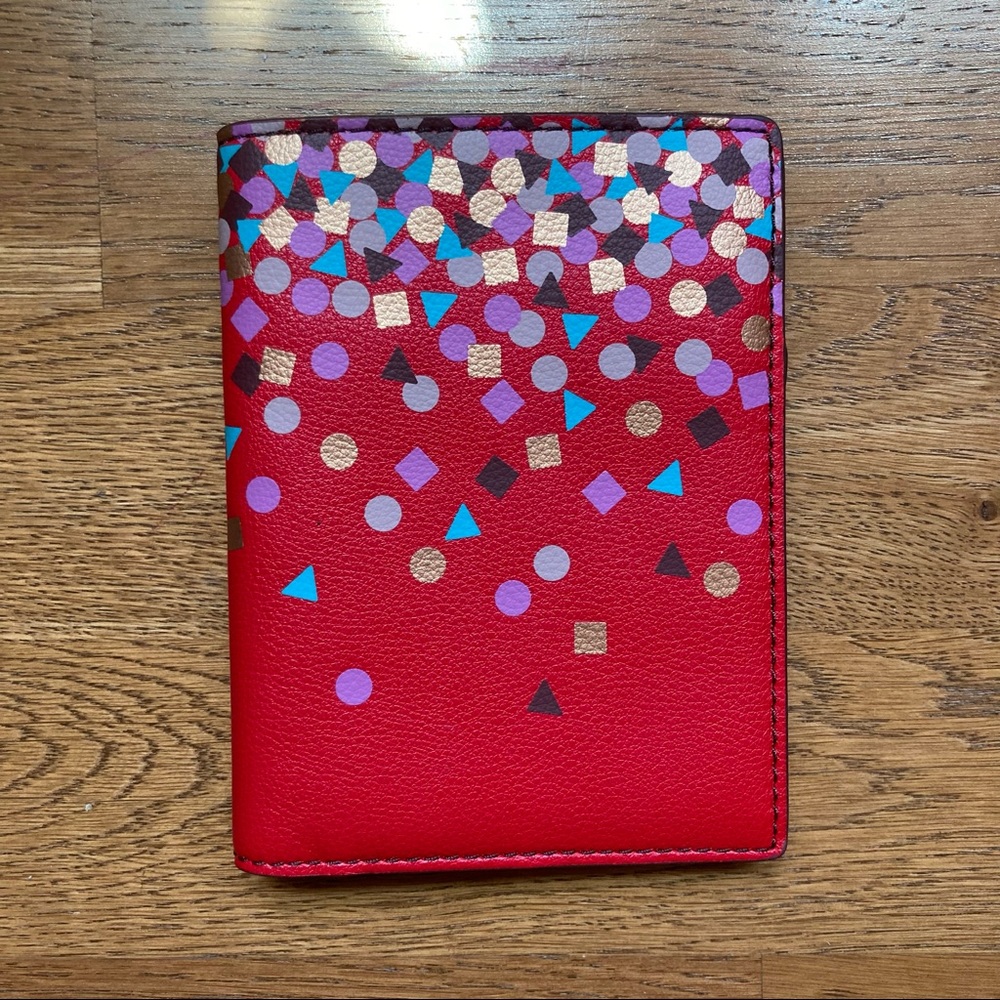 Fun Fossil travel passport case NWOT